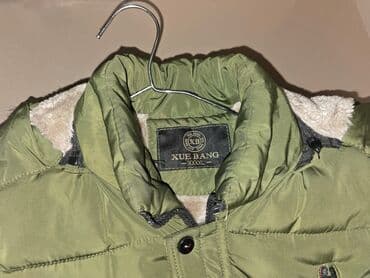 uşaq ağ krossovkaları: Uşaq kurtqası əla vəziyyətdə. 5 - 8 yaş oğlan üçün. Papağıda var. Əla — 2