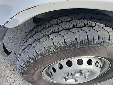 maşın model: Mercedes-Benz Sprinter yük mikroavtobusu - Korpus: Ağ rəng, hündür — 4