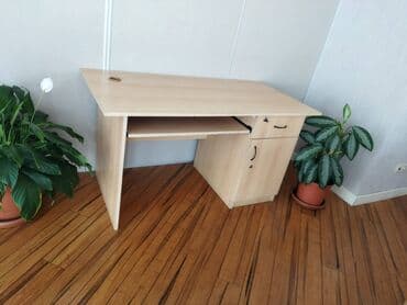 Продается офисная мебель (шкаф, стол, кресло, гардероб, ресепшен, стол