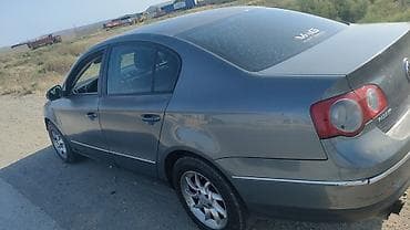 passat monitor: Volkswagen Passat: 2 l | Sedan — 8