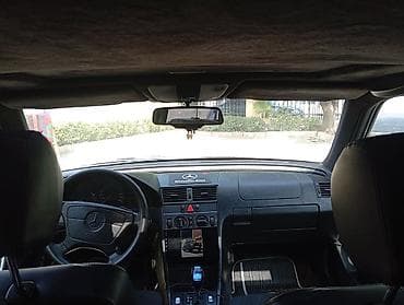 kalpak disk: Mercedes-Benz 220: 1.8 l | 1996 il Sedan — 5