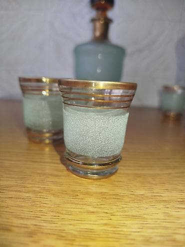 olke bayraqlari: TƏCİLİ SATILIR!!!(2dəst birlikdə) Antik/Vintage Likör Dəsti – (2 dəst — 5