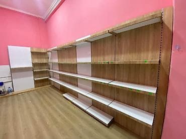 İstehsal avadanlığı: Mağaza vitrini satılır Hündürlüyü 2.50sm 1əd eni 80sm Qiyməti 700azn — 2