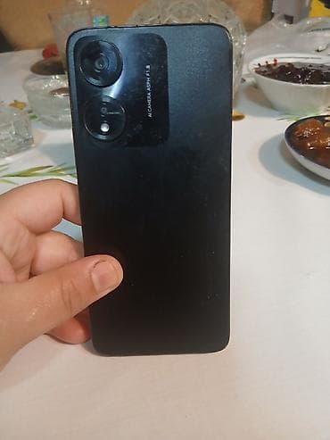 lenovo phab 2 pro: Məhsul: Smartfon (qara rəng) Xüsusiyyətlər: - Arxa tərəfdə iki — 1