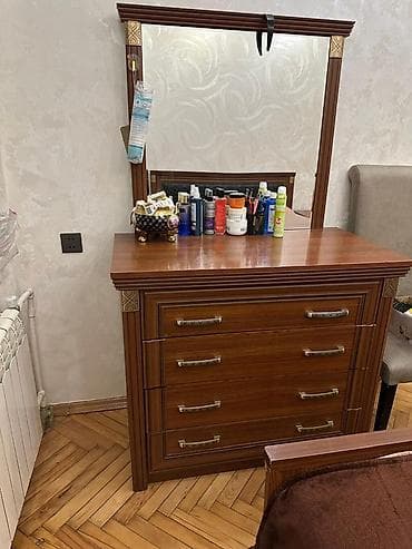 трюмо в прихожую: Двуспальная кровать, Шкаф, Комод, Трюмо, Б/у — 2