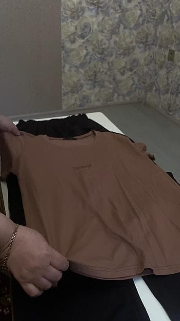 Qadın üçlü dəst – S Semina brendi Tərkib: - Yüngül jaket: qısa — 4