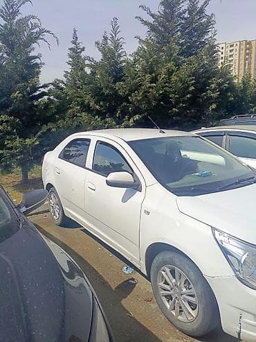 maşınlar: Chevrolet Cobalt: 1.5 l | 2024 il 150000 km Sedan — 4