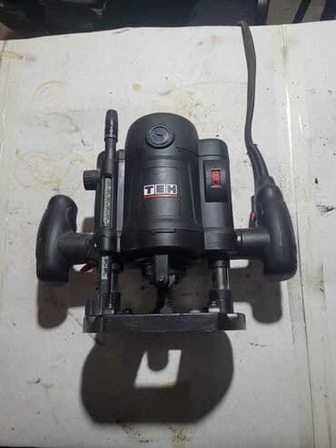 TEH markalı, qara rəngdə frez yaxşi vəziyyətədir