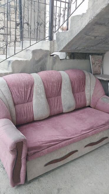 Divan, İşlənmiş, Açılmayan, Bazasız, Parça, Çatdırılma yoxdur