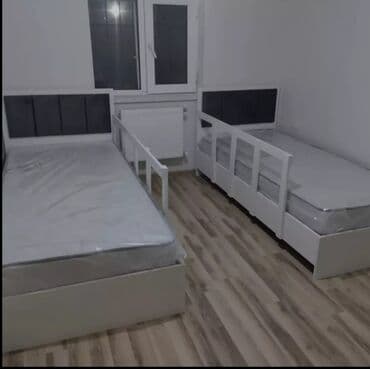 tek neferlik kravat: Oğlan üçün, Yeni, Çarpayı, Bazasız, Matras ilə, Siyirməsiz — 1