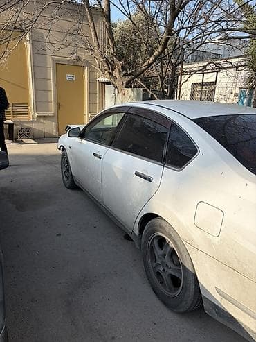 avtobus satilir: Nissan Teana: 2.3 l | Sedan — 2