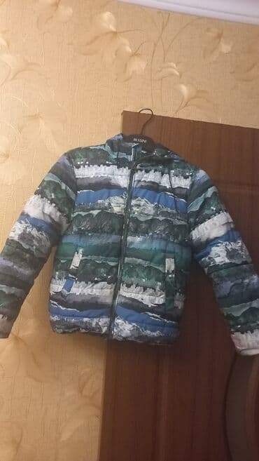 Uşaq gödəkçəsi – MEXX, ölçü 134 (8–9 yaş)usaq kurtkasi ela veziyyetde