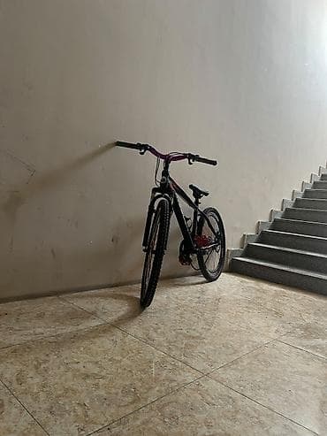 velosiped enli teker: Crosser dağ velosipedi - Qatqılı alüminium gövdə, agresiv geo­metriya — 3