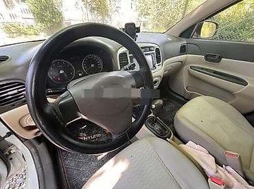 e motor: Hyundai Accent: 1.4 l | Sedan — 8