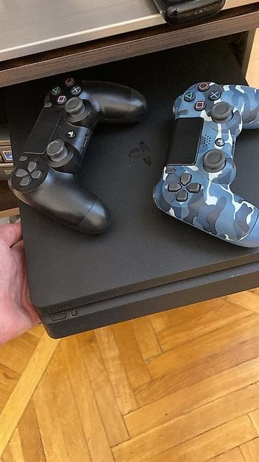 Sony PlayStation 4 Slim oyun konsolu - Model: PS4 Slim (Sony) - Rəng