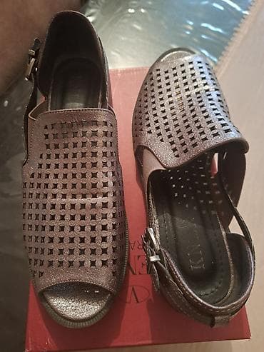 Basanoşka və səndəllər: Ölçü: 39, rəng - Gümüşü, İşlənmiş — 2