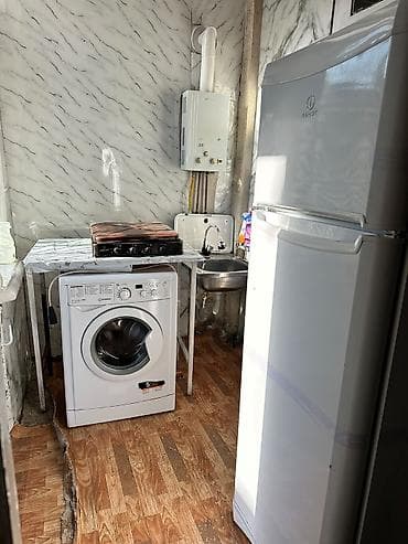 Ramani da 90 sayli mektebin yaninda 2 otaqli adelni heyet evi kiraye — 5