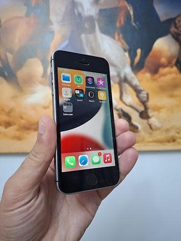 ayfon 16 e: IPhone SE, 32 GB, Qara, Barmaq izi — 4