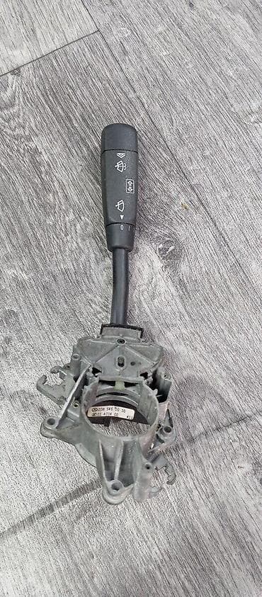 volkswagen b6: Mercedes-Benz işıq tənzimləyicisi Şəhər: Bakı Elanın növü: Ehtiyat — 6