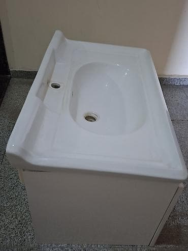 taxta: Hamam üçün asma dolablı lavabo satılır. Təzə kimidir, heç bir prablemi — 3