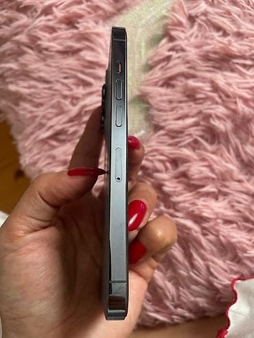 iphone 7 2013: IPhone 13 Pro, Gümüşü, Face ID — 2