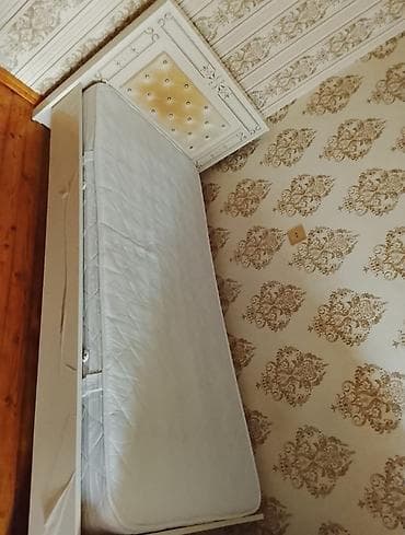 Təknəfərlik çarpayı, Bazasız, Matras ilə, Siyirməsiz