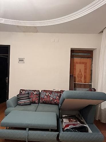 Künc divan, Açılan, Bazalı, Parça