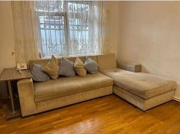 ehmedlide kiraye evler 200 azn: Künc divan satılır 220azn Açılır,bazalıdı. Unvan Ənvər Əlixanov — 1