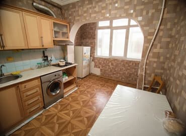 100 manata kiraye evler gence: Salam. Ev iki otaqlıdır. Evin hər bir şəraiti var. Soyuducu — 1