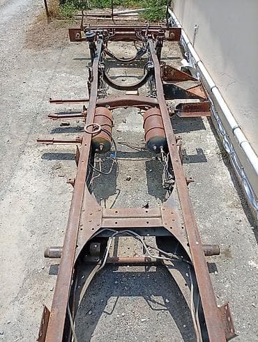 kia maşın: Məhsul: Yük maşını şassisi (tam çərçivə) Təsvir: - Açar hissə — 4