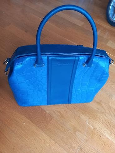 tofaş aksesuar: Mavi qadın çantası - Dizayn: Krokodil naxışlı mavi səth, ortada hamar — 1
