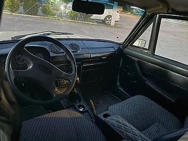 ваз 2101: VAZ 2106 sedan maşın kredit ilə satılır ilkin ödəniş 1700 15 ay 350 — 5