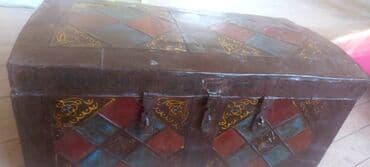 qədim sandıq: Qədim sandıq. 18 (XVIII) əsrlərdə Qarabağda (Fizulidə) hazırlanıb. Əl — 3