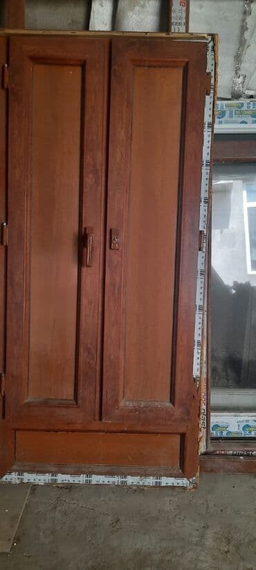 işlenmiş plastik qapi: Plastik qapı yer əmircan — 2