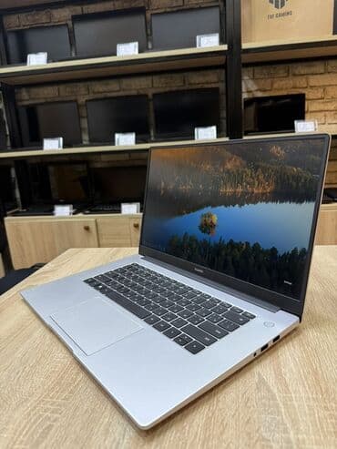işlenmiş komputer: Intel Core i5, 8 GB, 15.6 " — 3