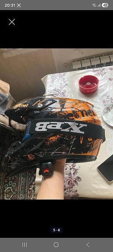 mator sepi: Motokross/enduro tipli tam üzlü kask + çıxarıla bilən qoruyucu eynək — 1