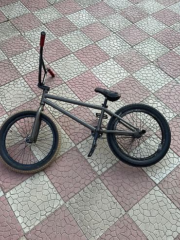 bmx: Bu BMX velosipedi United, WeThePeople, Eclat, Rant, Haro və Verde kimi — 6