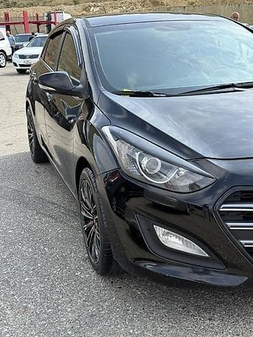 07 sekilleri peredok: Hyundai i30 1.6 dizel kenardan xoddanma var — 4