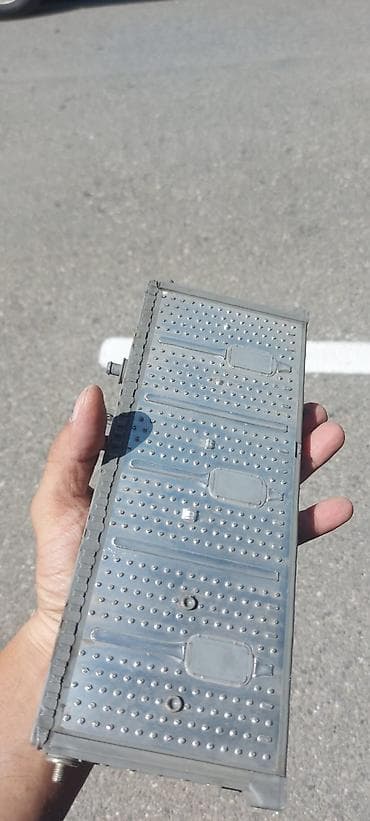 prius sveca: Toyota Prius (NHW20) üçün nikel-metal hidrid (NiMH) batareya modulları — 2