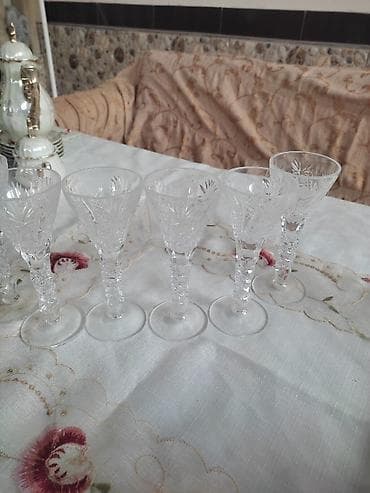 Кухонные принадлежности: Şüşə dəst – qrafin və qədəhlər - Material: Şüşə, oyma naxışlı - — 2