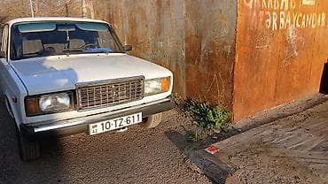 kamaz satisi azerbaycanda: Lada 2107, ağ rəng, sedan gövdə. Texniki xüsusiyyətlər və detalları — 2
