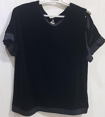 Qadın bluzu – ZARIIN Fashion, ölçü 48 - Rəng: qara - Parça: yumşaq