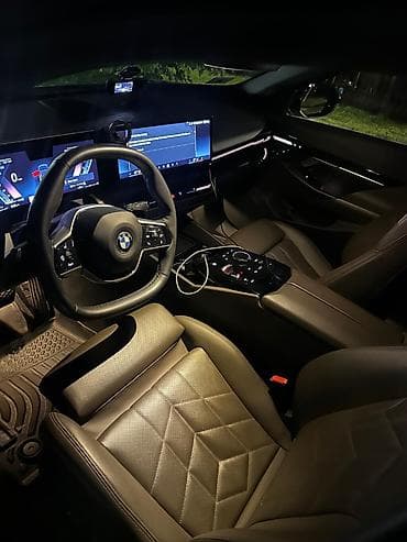bmw e 80: BMW 5 series: 2 l | 2023 il Sedan — 8