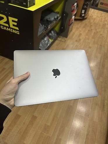 mac bok: Mackbook A2179 i3 cpu 1.1 Ghz 8 Gb Ram 256 gb ssd 13.3 Retina — 2