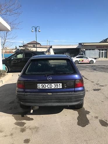 diffuser satisi: Opel Astra F (həçbek) - Kuzov: 5 qapılı həçbek - Rəng: tünd mavi — 2
