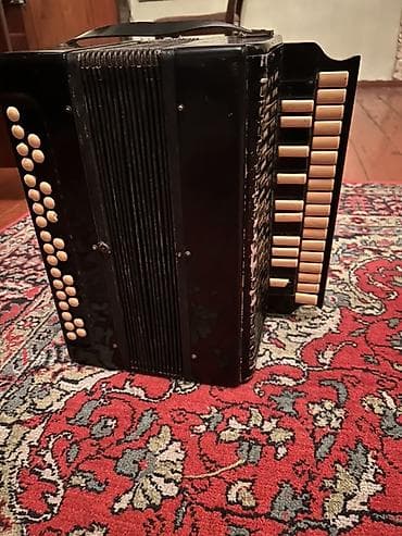 kohnə pul: Akustik Akkordeon, İşlənmiş, Pulsuz çatdırılma — 2