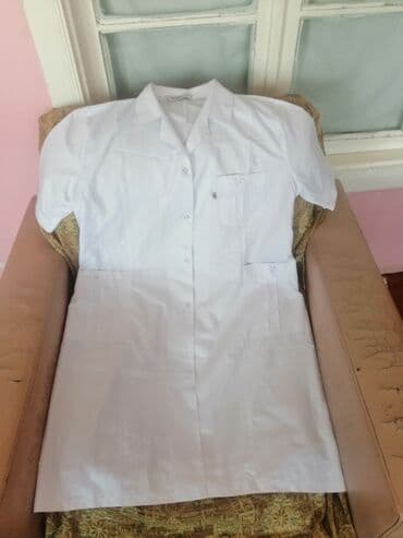 oglan usagi geyimleri: Salam aleykum Ağ rəngde az geyinilmiş tibbi xalatlar ve başqa tibbi — 4