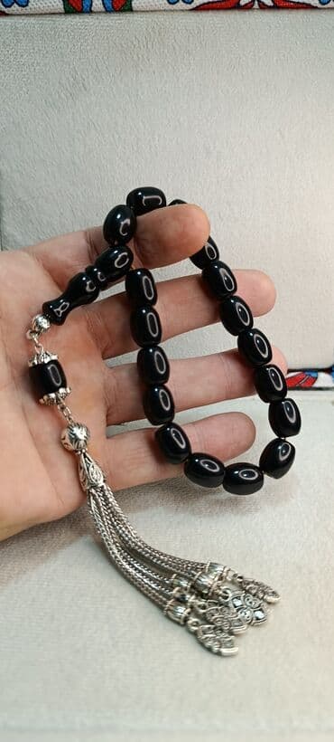 Sıxma kəhrəba maskot