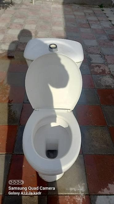 Unitaz – keramik, alt çıxışlı, su baklı model - Material: ağ keramik