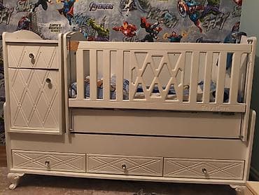 Beşiklər: Oğlan və qız üçün, İşlənmiş, Dördbucaq, Beşik, Matras ilə, Yellənmə mexanizmsiz — 1